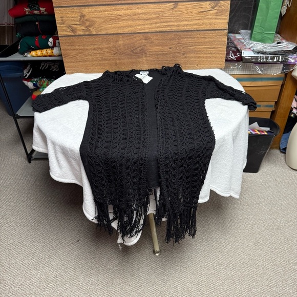 Monroe & Main size small Black Crochet Cardigan duster length NWOT - Picture 2 of 6